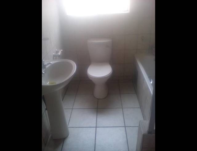 2 BEDROOM PROPERTY TO RENT IN COMET